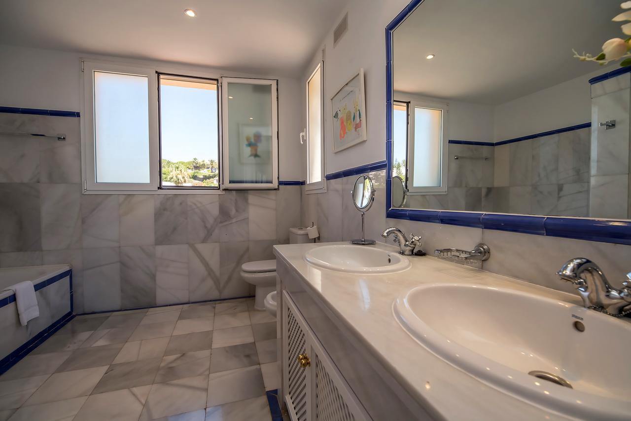 La Perla De La Bahia 912 Daire Casares Dış mekan fotoğraf